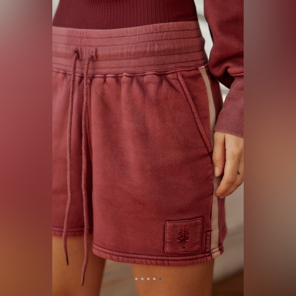 Hold ISF Free People Movement XS Sprint to the Finish Set in Mahogany Red - Picture 3 of 7